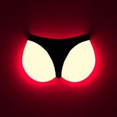 Profile Picture of Aimee (@@Aimee_Glass) on Twitter