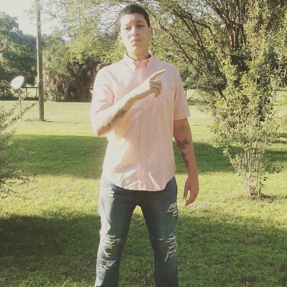 Profile Picture of Colton tyler Browder (@coltonbrowder) on Poshmark