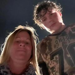 Profile Picture of lauriehughes2 (@lauriehughes2) on Tiktok