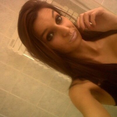 Profile Picture of Estelle Kim (@EstelleKim3) on Twitter