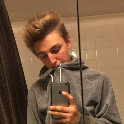 Profile Picture of Nathan Fenner (@nfenner187) on Twitter