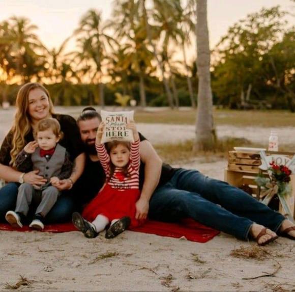 Profile Picture of Sarina Hicks (@sarinahicks) on Poshmark