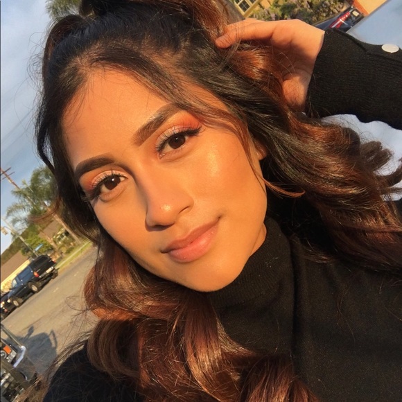 Profile Picture of Kimberly Sotelo (@sotelokim) on Poshmark