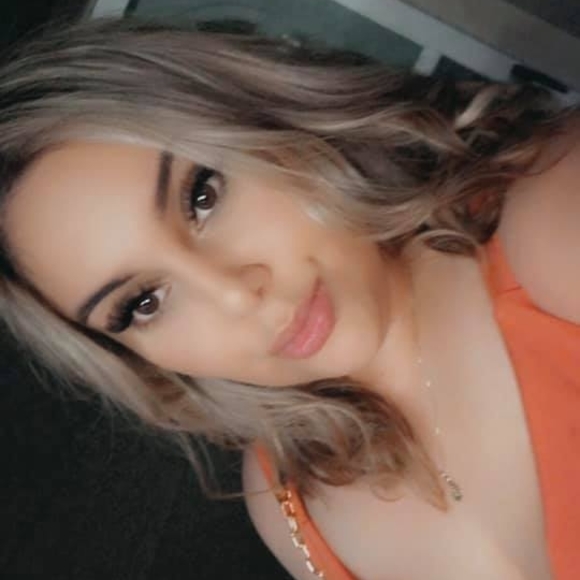 Profile Picture of Adriana Pruneda (@adrianapruneda) on Poshmark