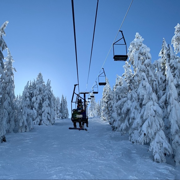 Profile Picture of Abigail Manciu (@manciu7) on Poshmark