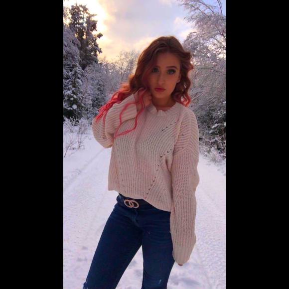 Profile Picture of Sam Lhuillier (@hakunagirl) on Poshmark