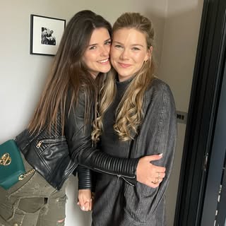 Profile Picture of Rachel Less (@rachelmoore) on Instagram