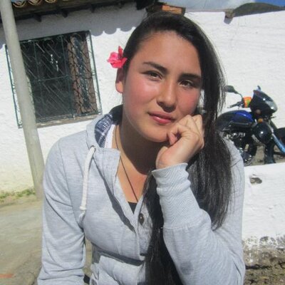 Profile Picture of Viviana Ramirez (@angievivianara2) on Twitter