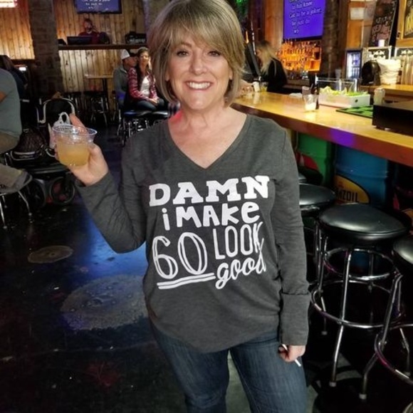 Profile Picture of Lori Swedelson (@loriswedelson) on Poshmark