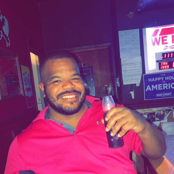 Profile Picture of Ellis Jackson (@ellis_jackson) on Poshmark