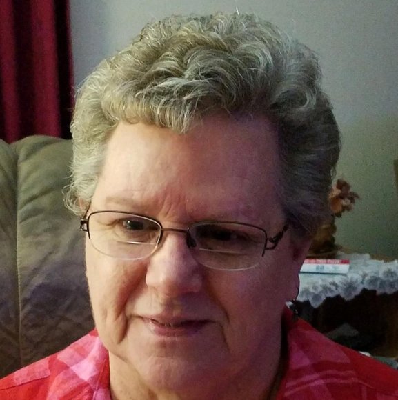 Profile Picture of Shirley Rotert (@skrotert1) on Poshmark