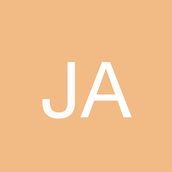 Profile Picture of James Archer (@jamesarcher388) on Poshmark