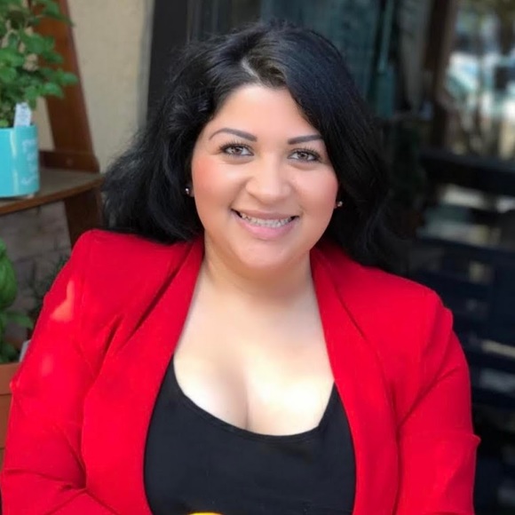 Profile Picture of Bianca Vargas (@vargasb2) on Poshmark