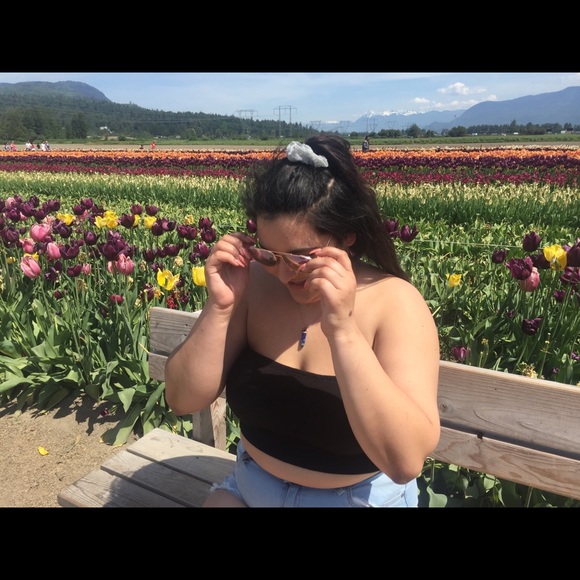 Profile Picture of Shea Delorey (@sheadelorey) on Poshmark