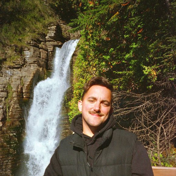 Profile Picture of Vincent Gauthier (@vinnygauthier) on Poshmark