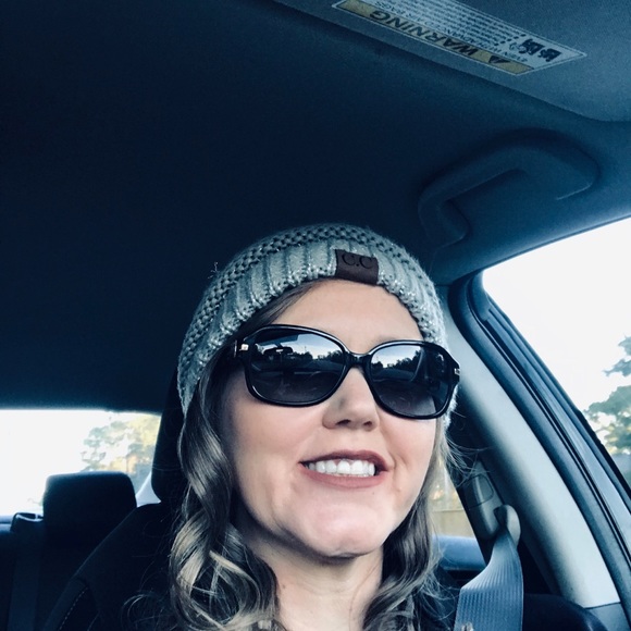 Profile Picture of Debra Long (@debbikay67) on Poshmark