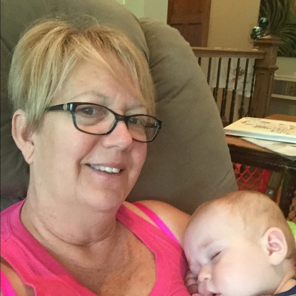 Profile Picture of Beverly Weber cobb (@bjweber47) on Poshmark