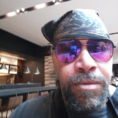 Mark Burdeos - Twitter Profile Picture of Mark Burdeos (@DarthGuyv) on Twitter