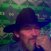 Profile Picture of John Latshaw (@mrfantasymaker) on Youtube