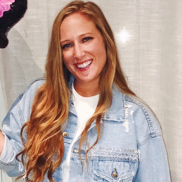 Profile Picture of Tilly Goledge (@tillyg123) on Poshmark