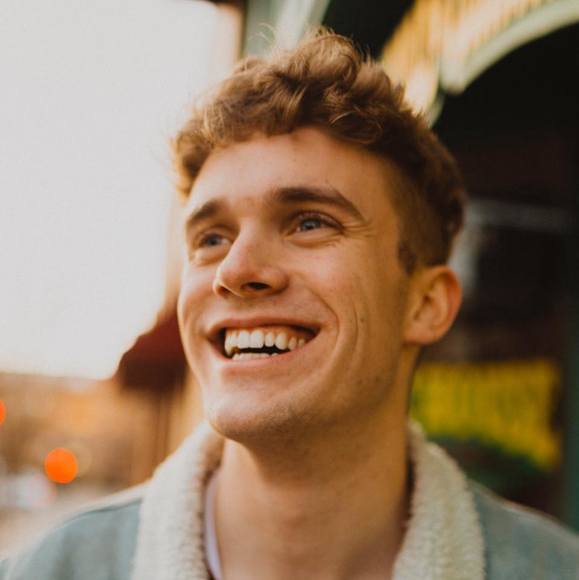 Profile Picture of Gavin Forstrom (@gavinforstrom) on Poshmark