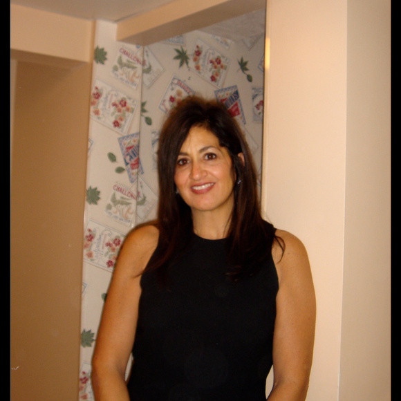 Profile Picture of Carla Mariano (@carlamariano) on Poshmark