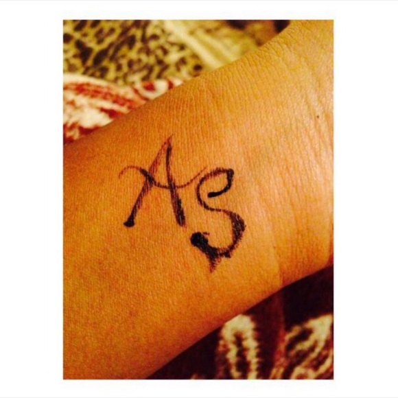 Profile Picture of Arifah Seedat (@arifahseedat) on Poshmark