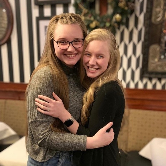 Profile Picture of Micheala Brown (@kayla_bear777) on Poshmark