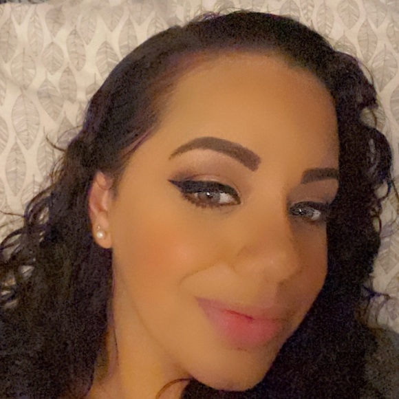 Profile Picture of Mckenzie Puffenbarger (@kjsmom84) on Poshmark