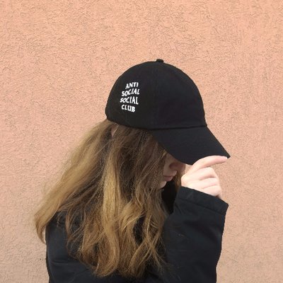 Profile Picture of Mimi (@MiriamGBates) on Twitter