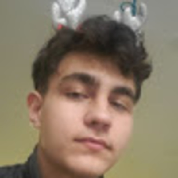 Profile Picture of Samuel Galashev (@samuelgalashev) on Poshmark