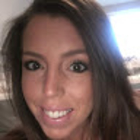 Profile Picture of Kimberly Molisani (@kimm523) on Poshmark