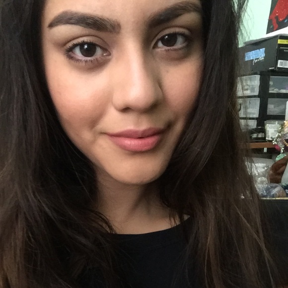 Profile Picture of Yesenia Campos (@janet_79) on Poshmark