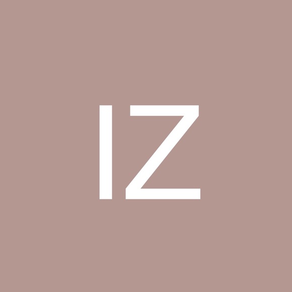 Isabelle Ziesemer - Poshmark Profile Picture of Isabelle Ziesemer (@iziesemer) on Poshmark
