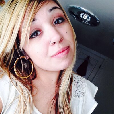 Profile Picture of Andrea Mooney (@Andr3aMoon) on Twitter