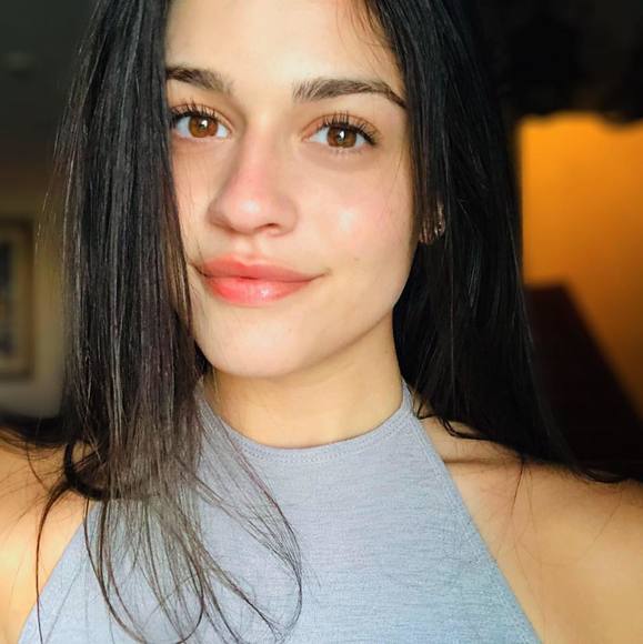 Profile Picture of Jenny Magram (@jennymagram) on Poshmark