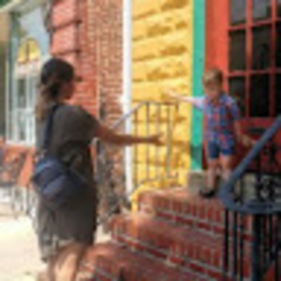 Iris Damberg - Poshmark Profile Picture of Iris Damberg (@iriscadamberg) on Poshmark