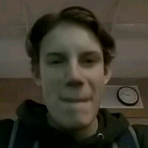 Profile Picture of Hayden Hull (@hayhull7) on Poshmark