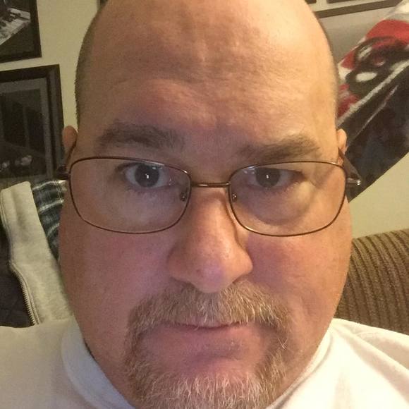 Profile Picture of Craig Nielson (@cnielson68) on Poshmark