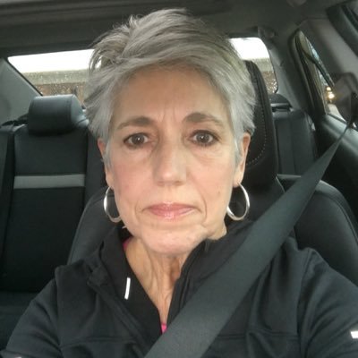 Profile Picture of Robin Fitzsimmons (@RobinGann) on Twitter