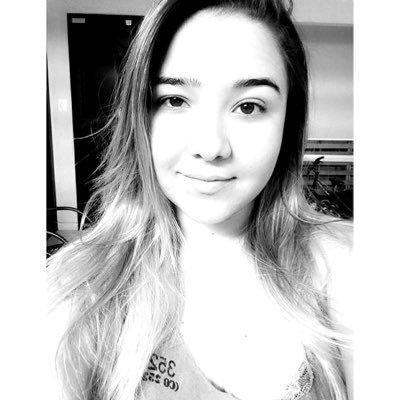 Profile Picture of Bianca Espindola (@biaespindol_) on Twitter