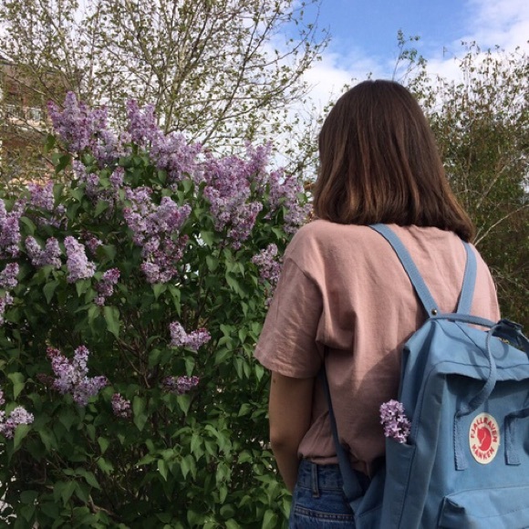 Profile Picture of Violets Violets (@vlolets) on Poshmark