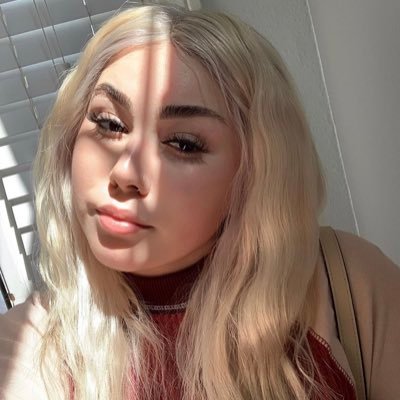 Vivian 101 - Twitter Profile Picture of Vivian 101 (@vivianadrian091) on Twitter