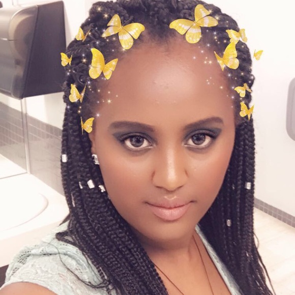 Profile Picture of Hana Abayneh (@habayneh) on Poshmark