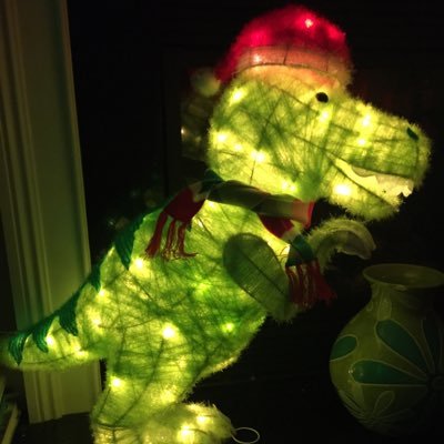 Profile Picture of Reclaiming My Everything (@schoolgirrlq) on Twitter