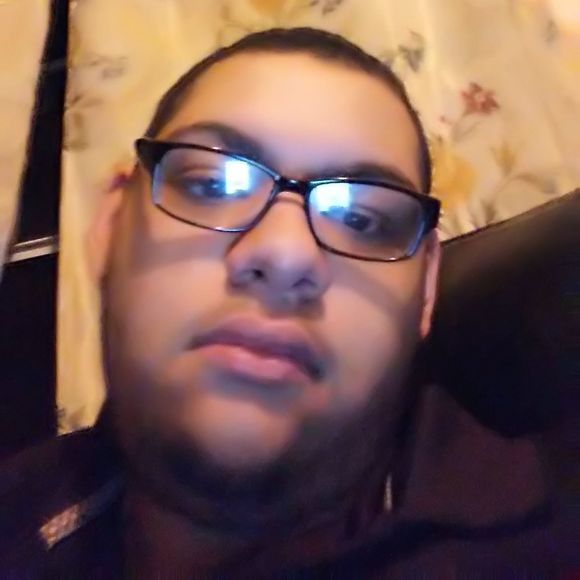 Profile Picture of Henry Mack (@mackh626) on Poshmark