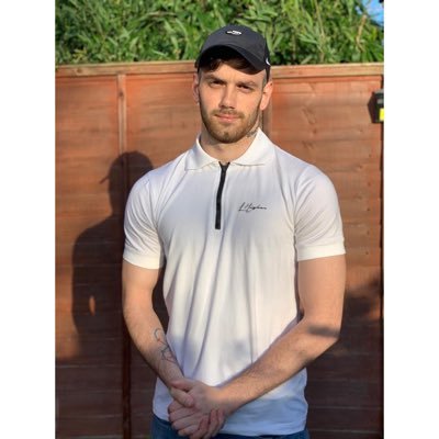 Profile Picture of Adam Loveday (@AdamLoveday92) on Twitter