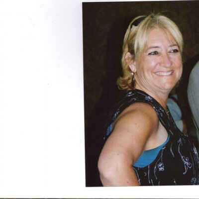 Profile Picture of Lori Kerns (@travisfan2) on Twitter