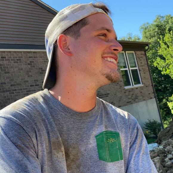 Profile Picture of Tyler Edmondson (@kedmondson) on Poshmark