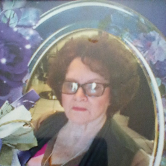 Profile Picture of Sheri Patterson (@sheripatters200) on Poshmark